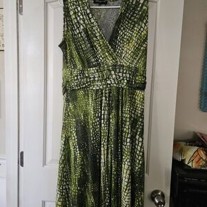 Jones New York Green and Black Maxi Dress